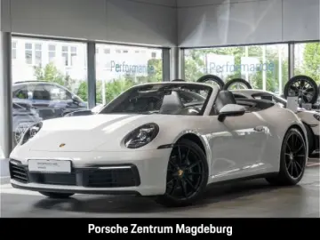PORSCHE 992 (911) Carrera Cabriolet BOSE SHZ SPORTABGAS