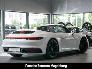PORSCHE 992 (911) Carrera Cabriolet BOSE SHZ SPORTABGAS
