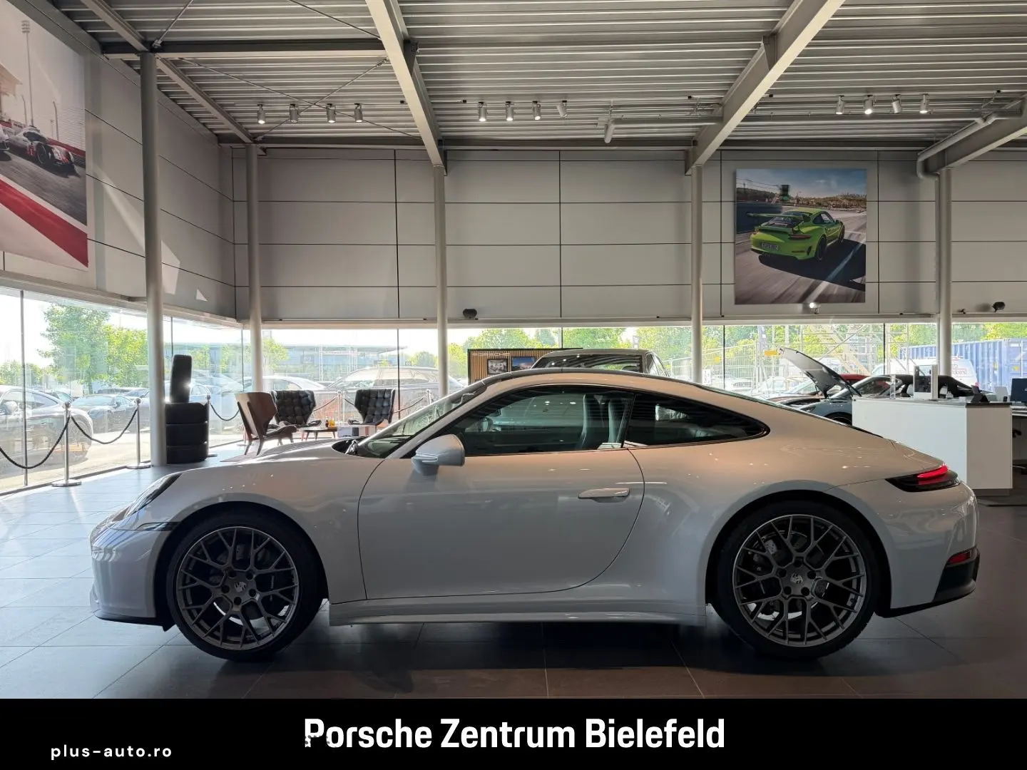 PORSCHE 992 911 Carrera Sportabgas BOSE Sitzbelüftung
