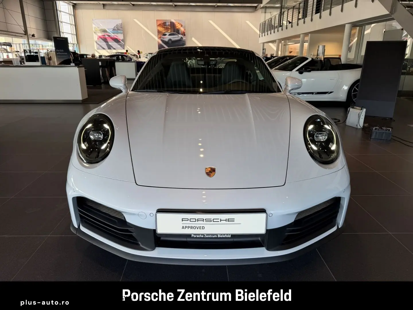 PORSCHE 992 911 Carrera Sportabgas BOSE Sitzbelüftung