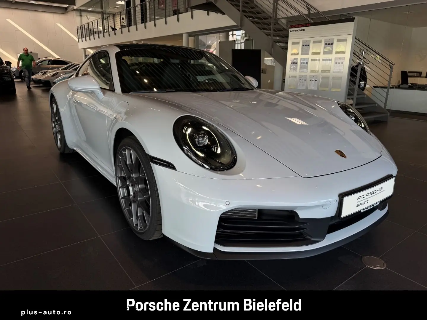 PORSCHE 992 911 Carrera Sportabgas BOSE Sitzbelüftung