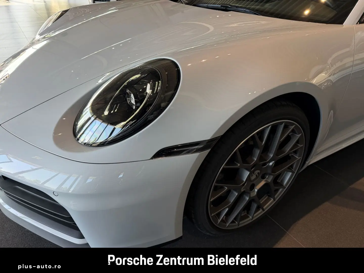 PORSCHE 992 911 Carrera Sportabgas BOSE Sitzbelüftung