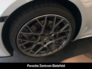 PORSCHE 992 911 Carrera Sportabgas BOSE Sitzbelüftung