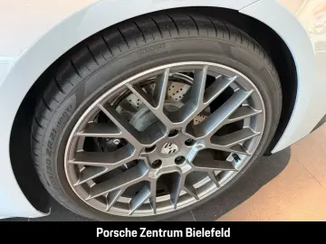 PORSCHE 992 911 Carrera Sportabgas BOSE Sitzbelüftung