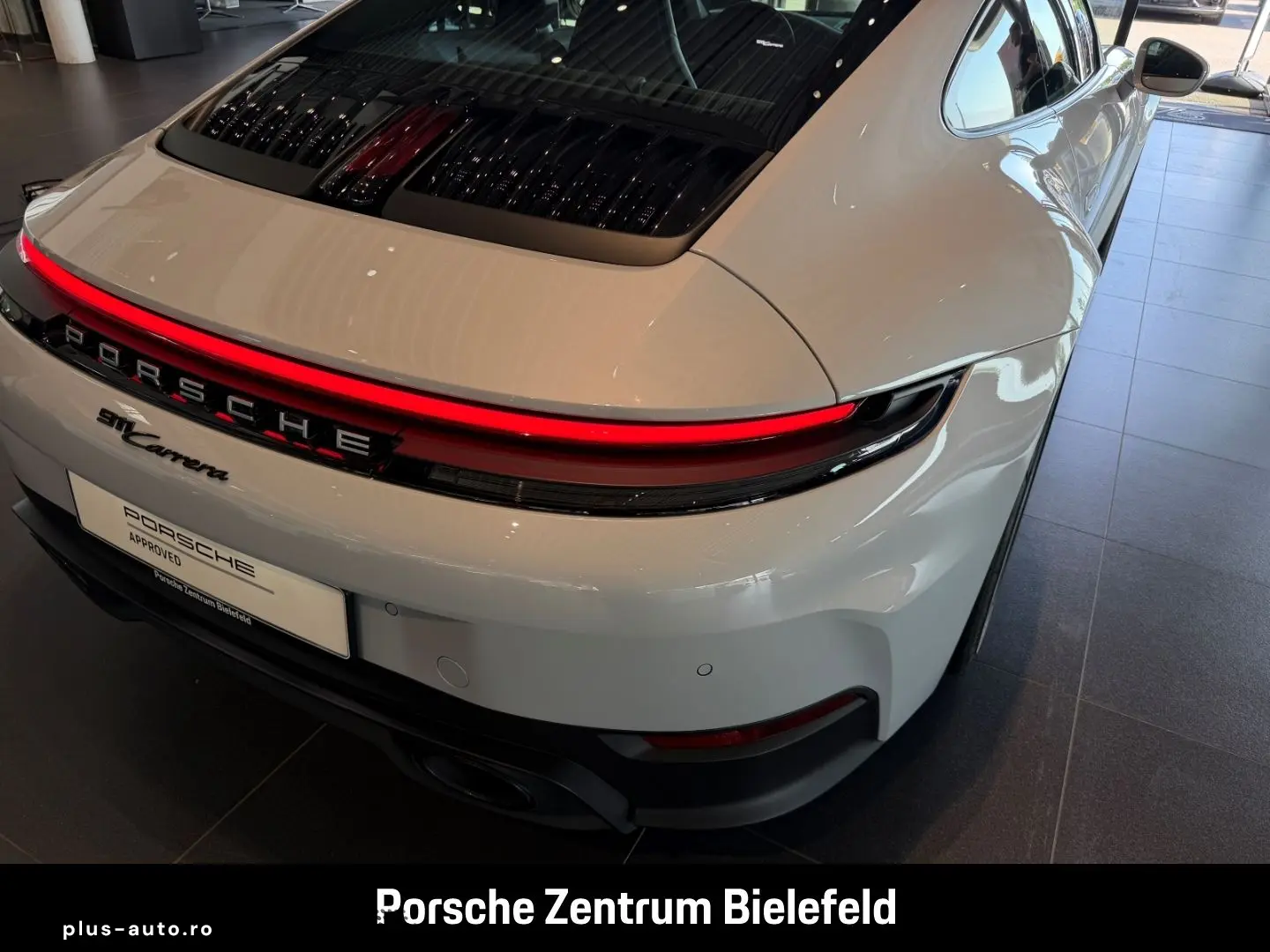PORSCHE 992 911 Carrera Sportabgas BOSE Sitzbelüftung