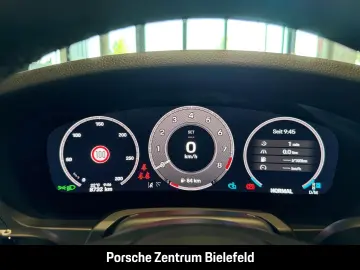 PORSCHE 992 911 Carrera Sportabgas BOSE Sitzbelüftung