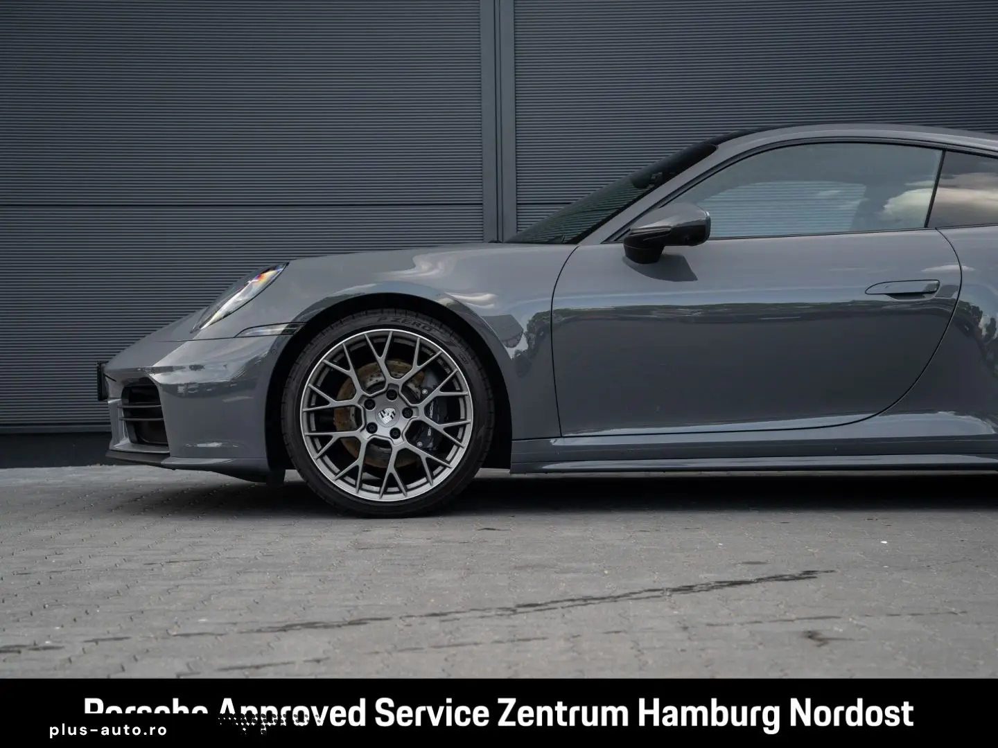 PORSCHE 992 -2 (911) Carrera BOSE InnoDrive Servo-Plus