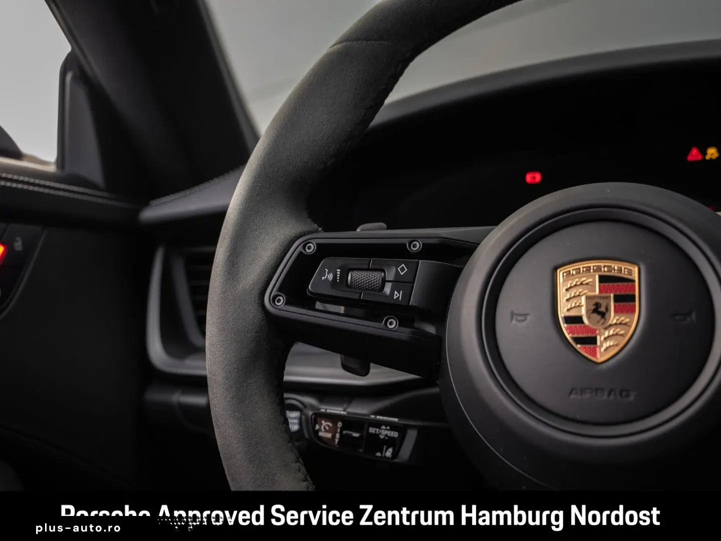 PORSCHE 992 -2 (911) Carrera BOSE InnoDrive Servo-Plus