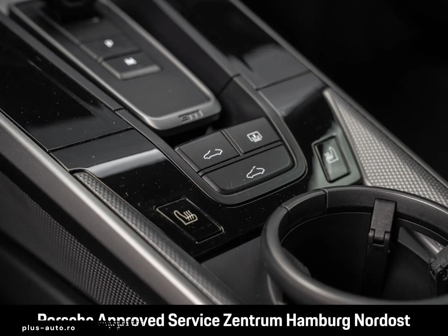 PORSCHE 992 -2 (911) Carrera BOSE InnoDrive Servo-Plus