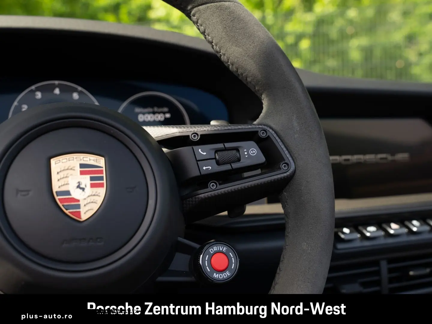 PORSCHE 992 -2 (911) Carrera Cabriolet BOSE Servolenkung