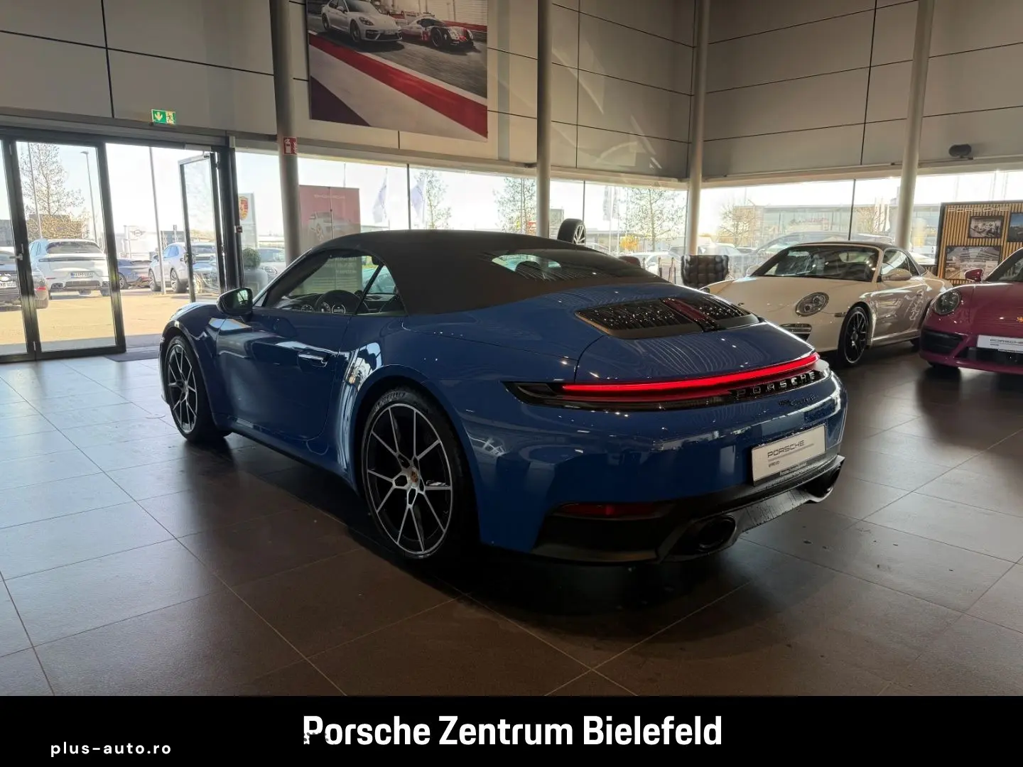 PORSCHE 992 911 Carrera Cabrio Sportabgas Surround-View
