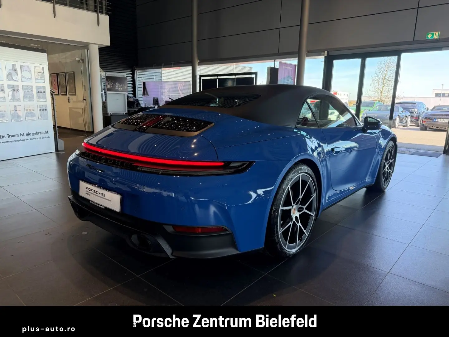 PORSCHE 992 911 Carrera Cabrio Sportabgas Surround-View