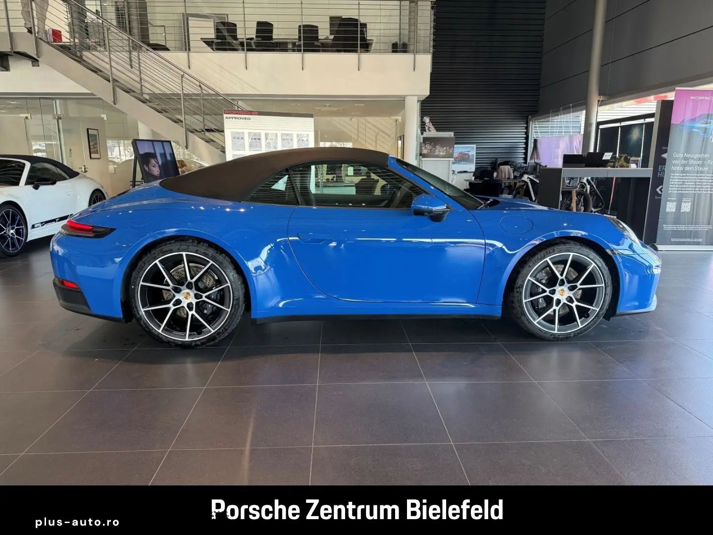 PORSCHE 992 911 Carrera Cabrio Sportabgas Surround-View