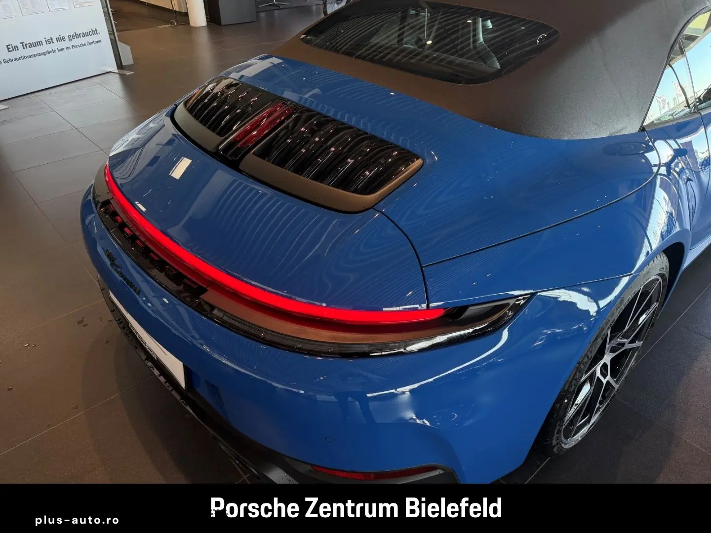 PORSCHE 992 911 Carrera Cabrio Sportabgas Surround-View