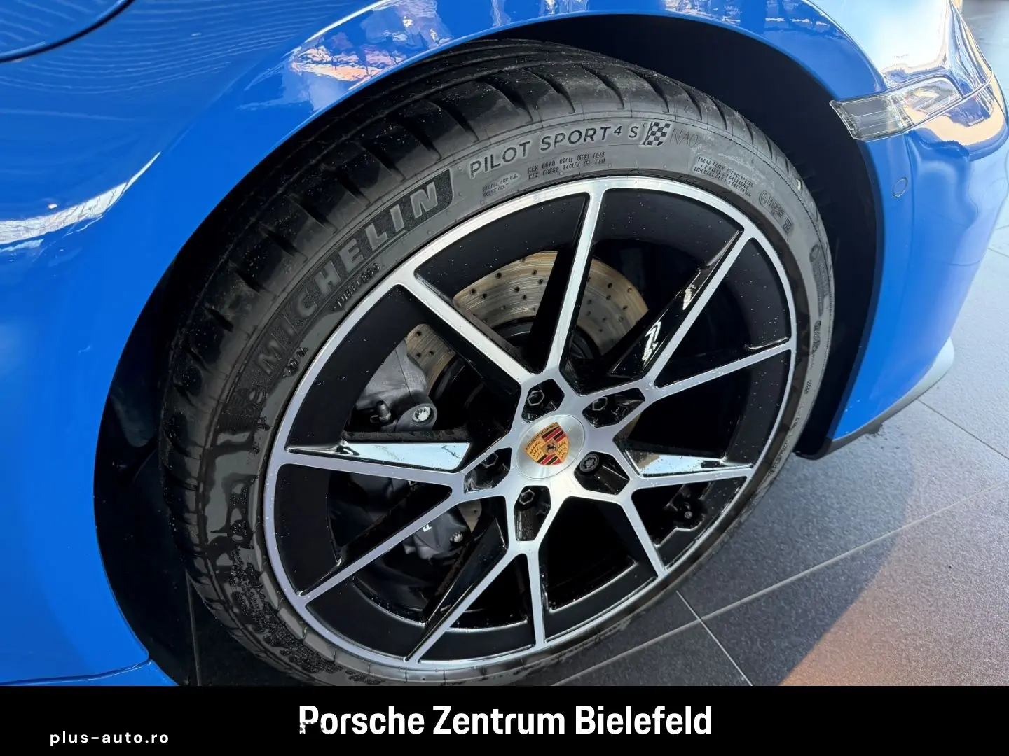 PORSCHE 992 911 Carrera Cabrio Sportabgas Surround-View