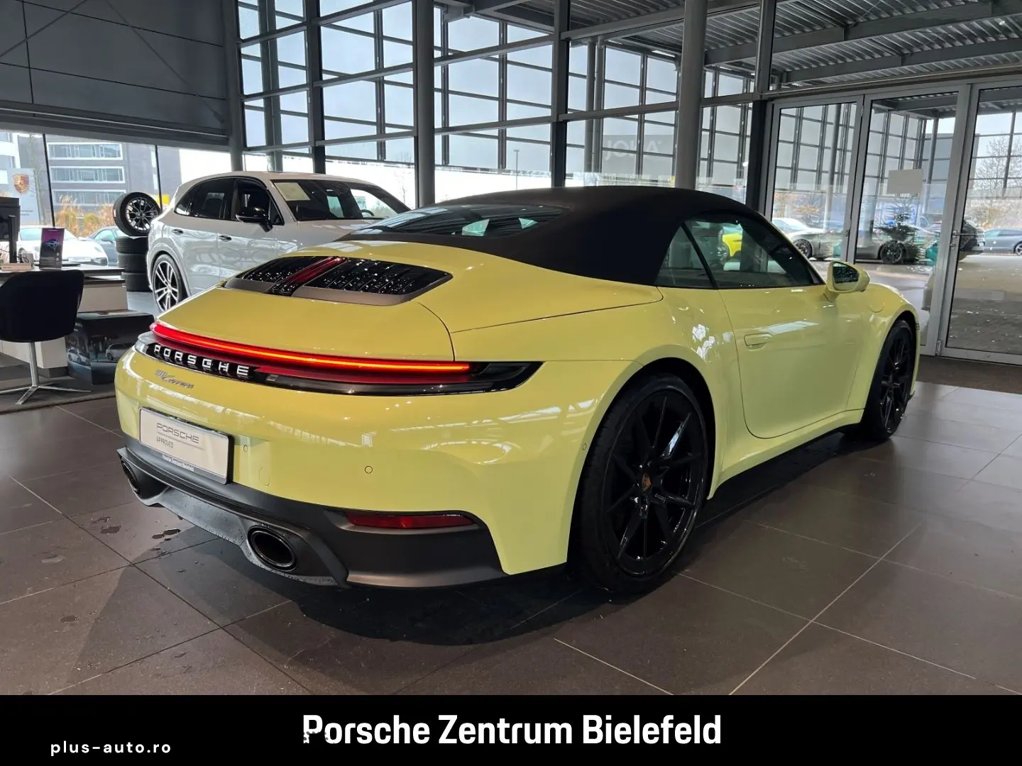 PORSCHE 992 911 Carrera Cabriolet InnoDrive Sportabgas