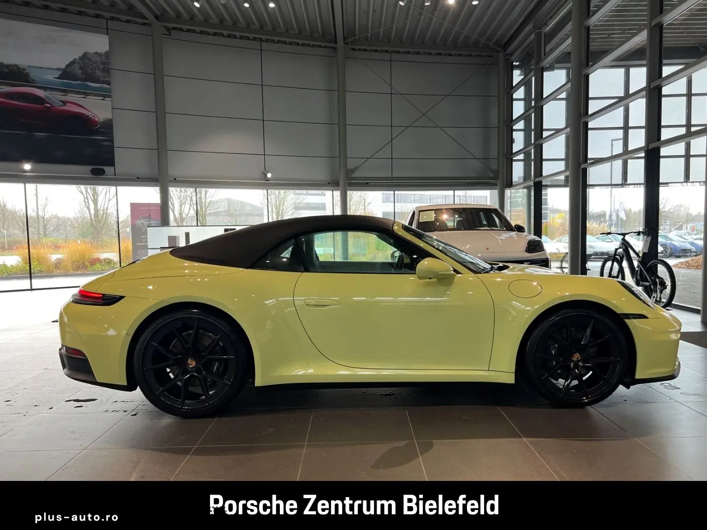 PORSCHE 992 911 Carrera Cabriolet InnoDrive Sportabgas