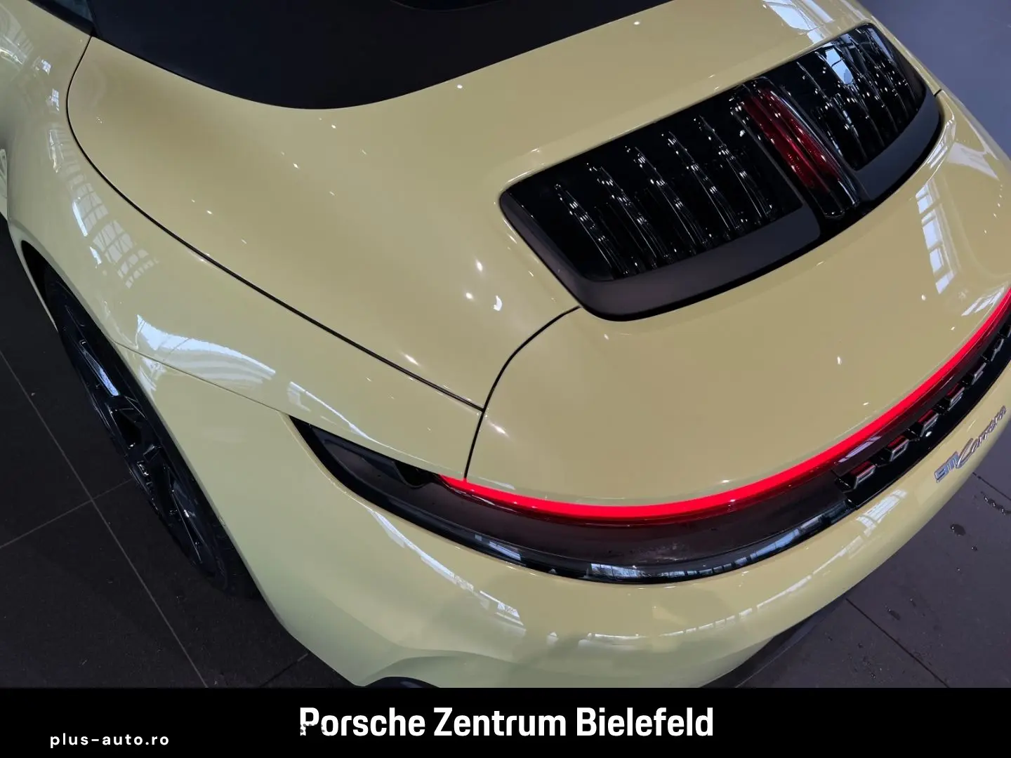 PORSCHE 992 911 Carrera Cabriolet InnoDrive Sportabgas