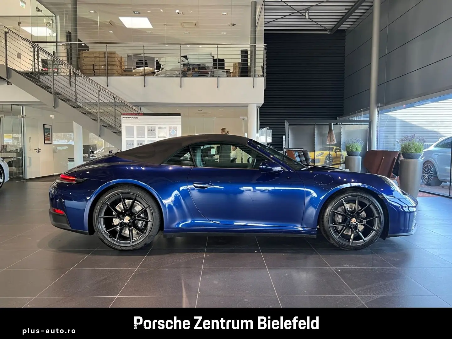 PORSCHE 992 911 Carrera Cabriolet InnoDrive Sportabgas