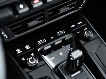 PORSCHE 992 Carrera Abstandsregeltempostat Schiebedach