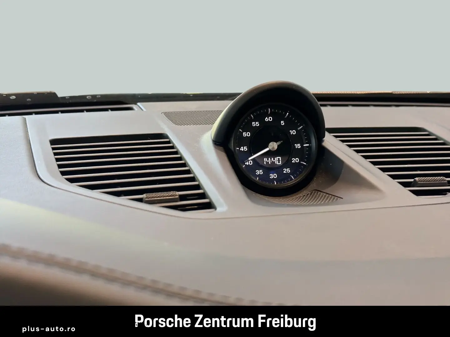 PORSCHE 992 911 Carrera Cabrio Sportabgas Surround-View