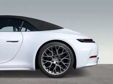 PORSCHE 992 911 Carrera Cabrio InnoDrive Sportabgas BOSE