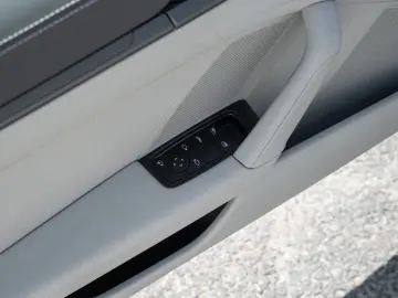 PORSCHE 992 992-2 911 Carrera Cabriolet Sitzbelüftung vo