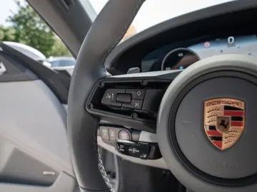 PORSCHE 992 992-2 911 Carrera Cabriolet Sitzbelüftung vo