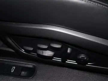 PORSCHE 992 Carrera GTS Cabrio Matrix 18-Wege 360