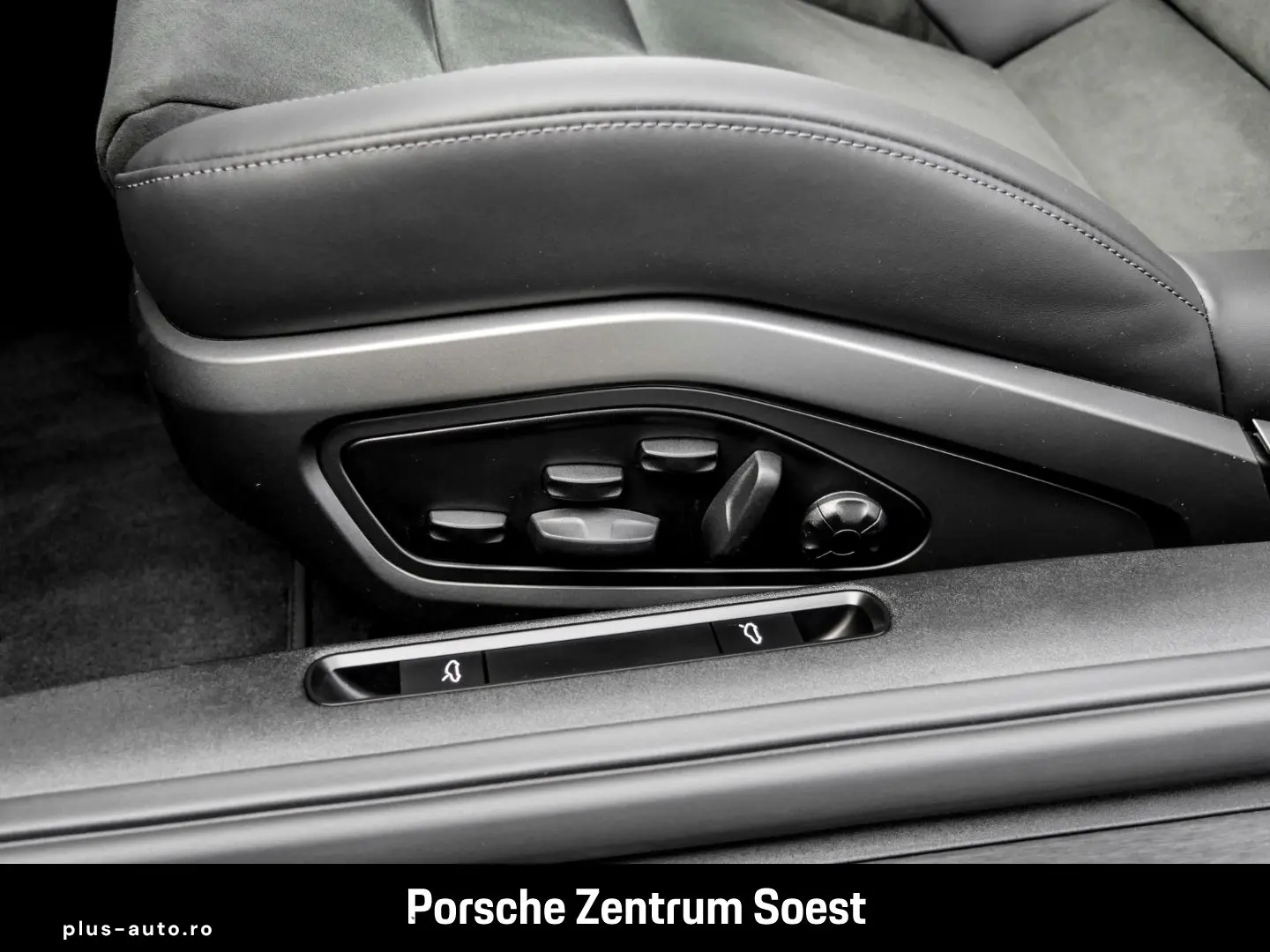 PORSCHE 992 Carrera GTS PASM Liftsystem Surround-View