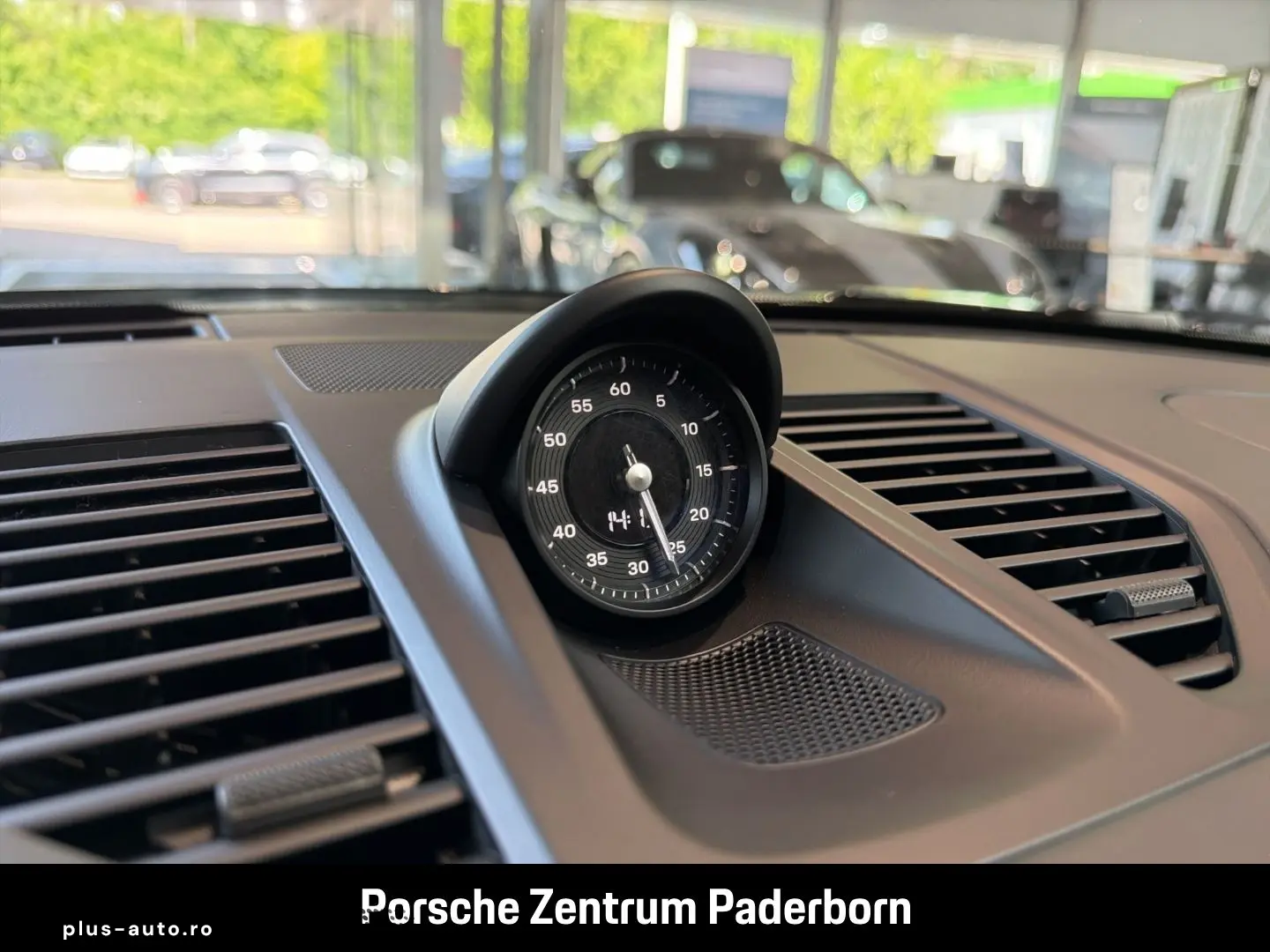 PORSCHE 992 911 Carrera GTS Cabrio Surround View BOSE