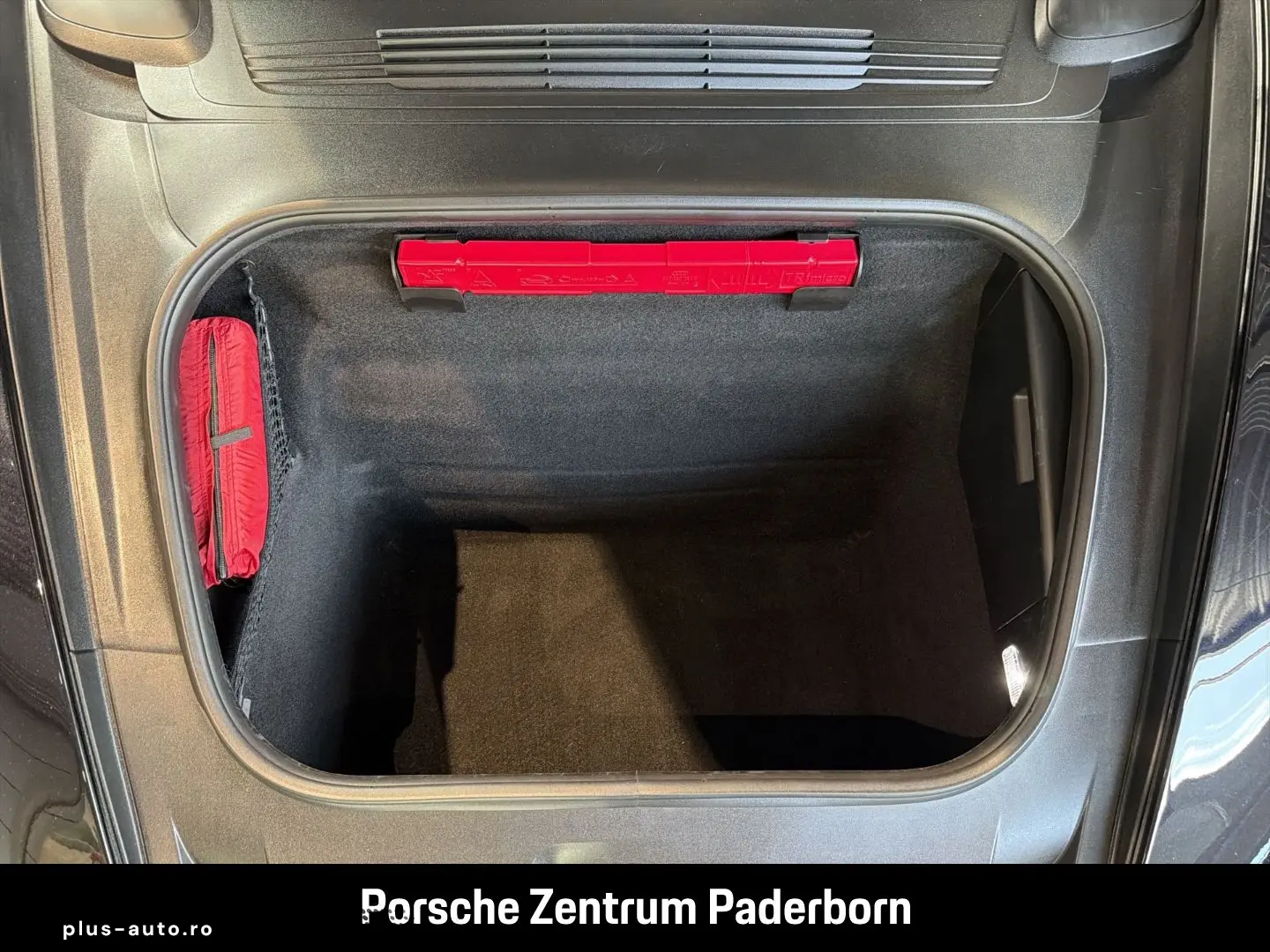 PORSCHE 992 911 Carrera GTS Cabrio Surround View BOSE