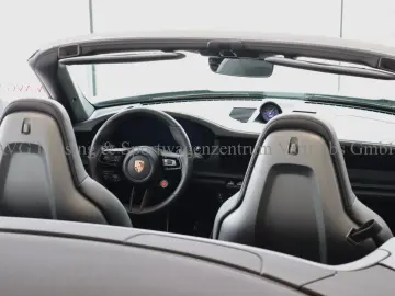 PORSCHE 992 .2 911 Carrera 4 GTS Cabrio NEW MY25