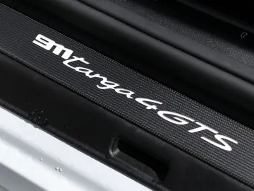 PORSCHE 992 911 Targa 4 GTS Burmester Liftsystem-VA PDCC