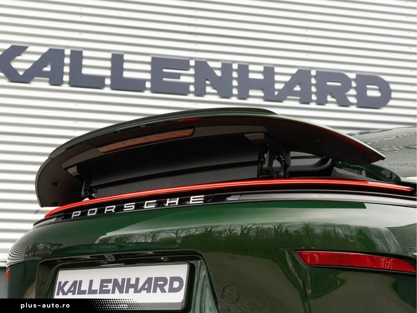 PORSCHE 992 4.0 GT3 Touring - 992.2 - Manual