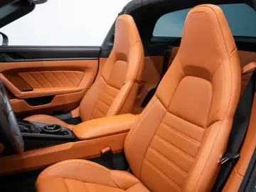 PORSCHE 992 Targa 4 GTS