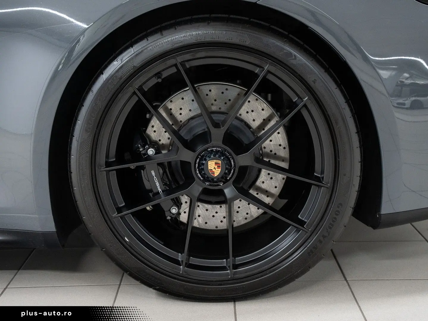 PORSCHE 992 Targa 4 GTS
