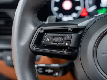 PORSCHE 992 Targa 4 GTS