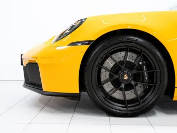 PORSCHE 992 Targa 4 GTS