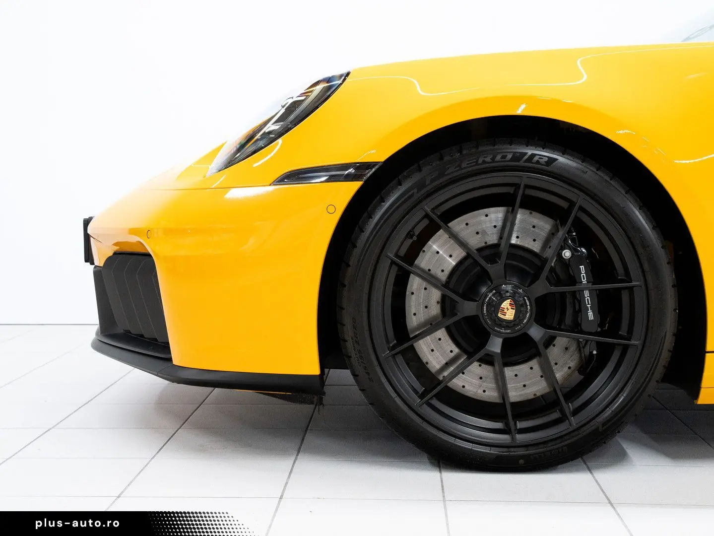 PORSCHE 992 Targa 4 GTS