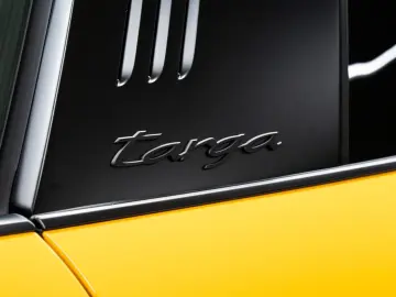 PORSCHE 992 Targa 4 GTS