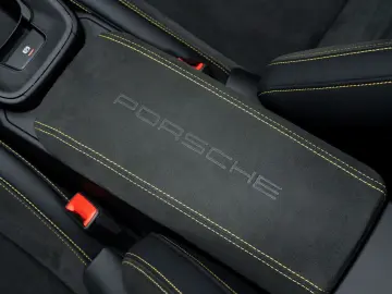 PORSCHE 992 Targa 4 GTS