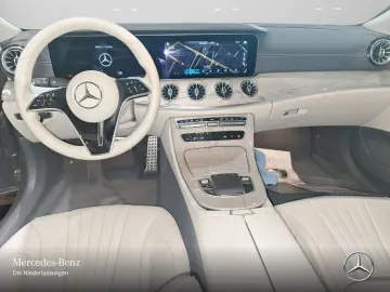 MERCEDES-BENZ CLS 300 d 4M 2x AMG LEDER SD LED MEMORY RFK