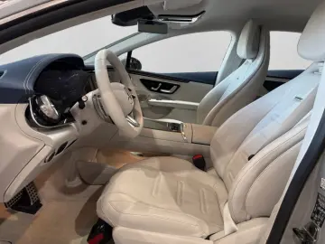 MERCEDES-BENZ EQE 43 AMG 4M DISTR 360  MEMO BURM KEYL HUD