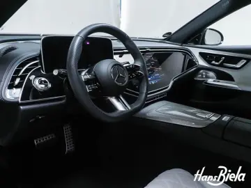MERCEDES-BENZ E 300 de 4M AMG Prem  20  Night Pano S…