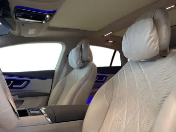 MERCEDES-BENZ EQS 450 4Matic AMG Premium Plus