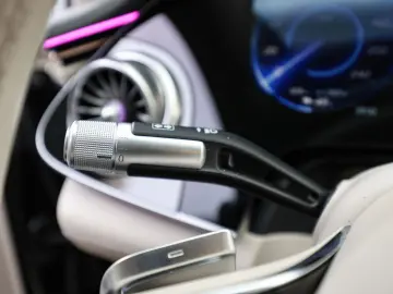 MERCEDES-BENZ EQS 580 4M AMG Sport Premium  Hyperscr…