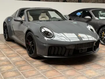PORSCHE 992 911 Targa 4 GTS T-Hybrid  BOSE PORSCHE INNOD