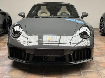 PORSCHE 992 911 Targa 4 GTS T-Hybrid  BOSE PORSCHE INNOD