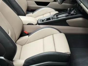 PORSCHE 992 911 Targa 4 GTS T-Hybrid  BOSE PORSCHE INNOD